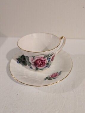 Royal Sutherland Pink Roses Teacup And Saucer Fine Bone China England